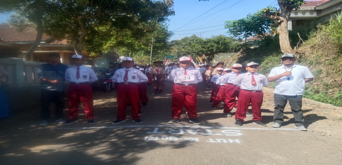 LOMBA GERAK JALAN MEMPERINGATI HARI KEMERDEKAAN
