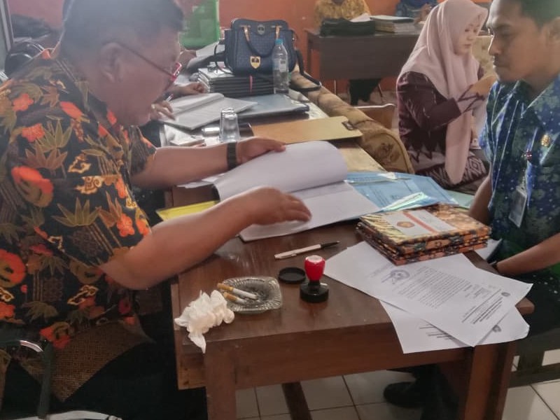 SUPERVISI ADMINISTRASI KELAS